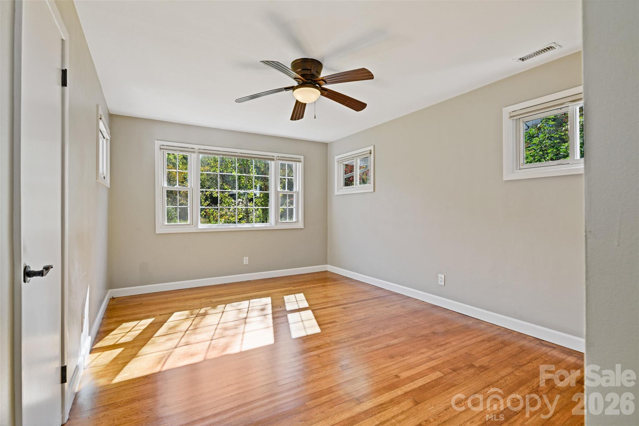 1 Valle Vista Drive