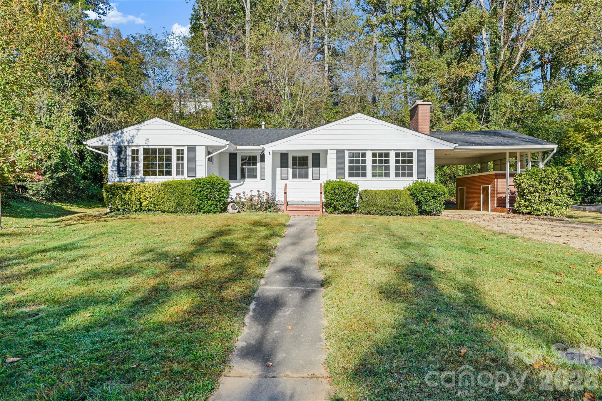 1 Valle Vista Drive