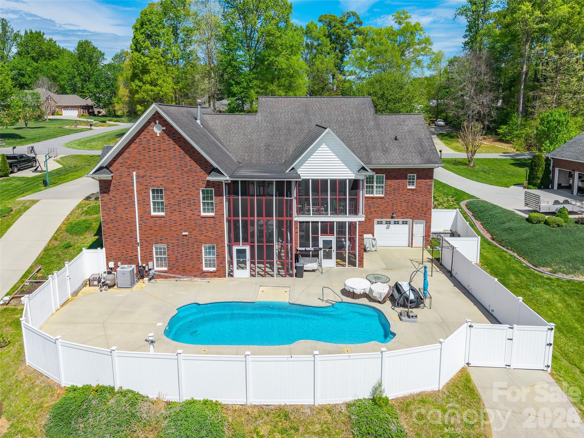 Meadow Oaks - Residential