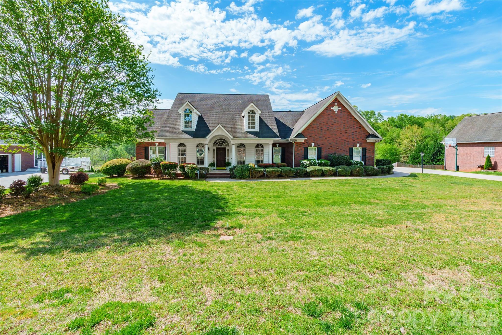 Meadow Oaks - Residential