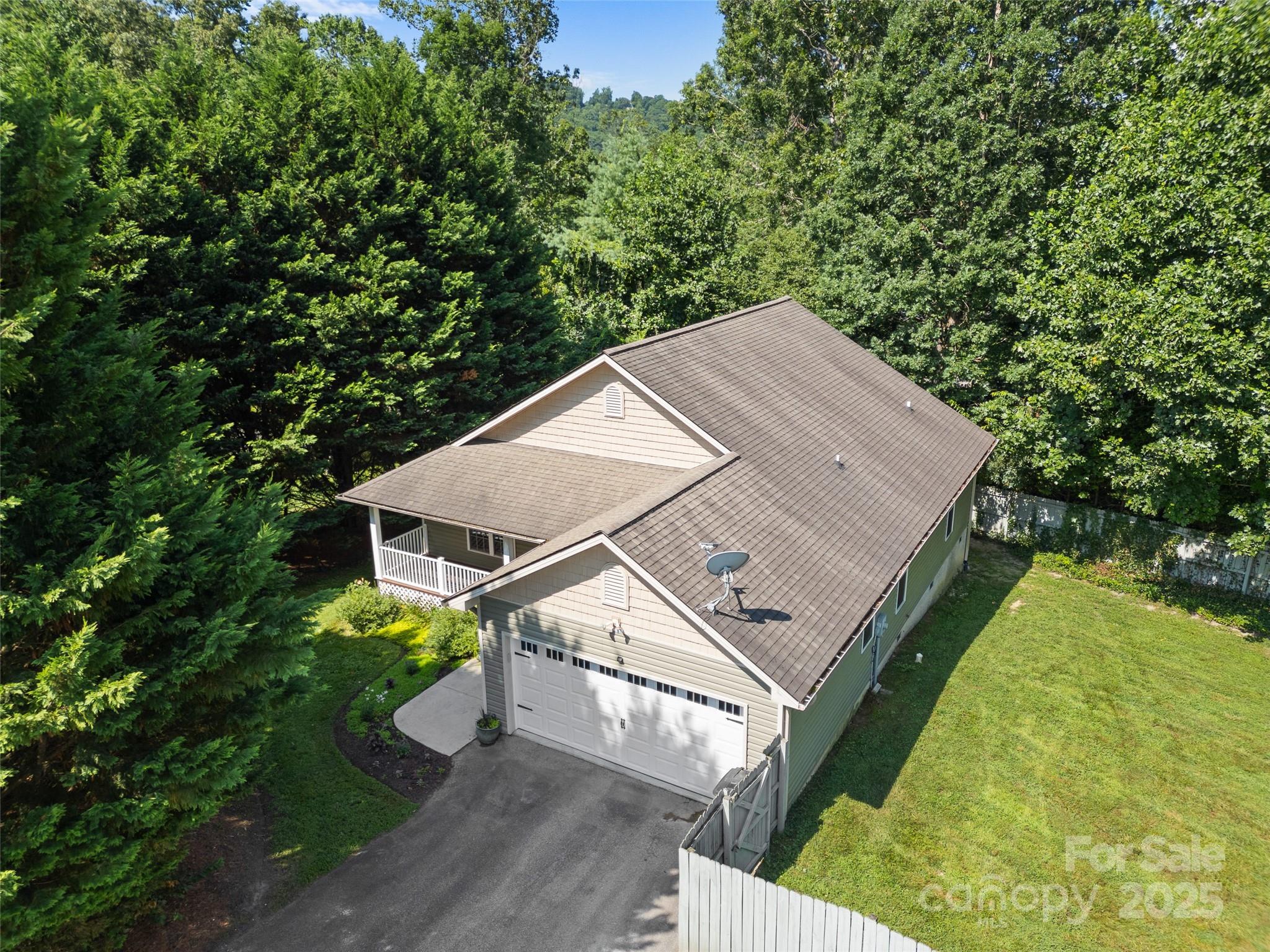 690 Mountain Road