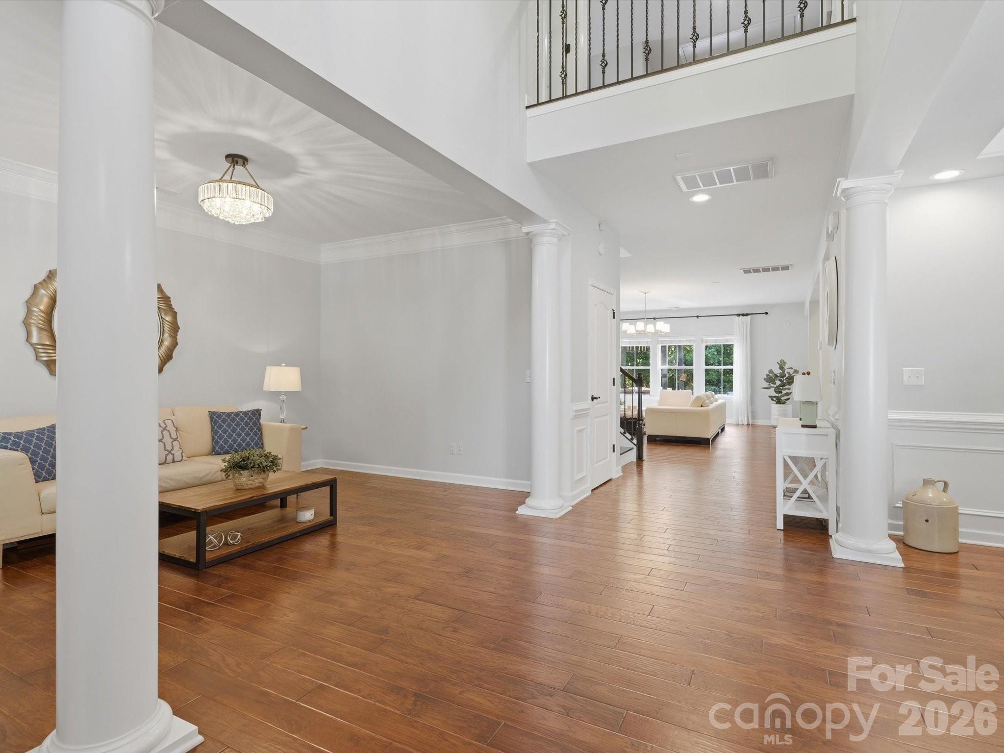 5017 Hedgebrook Lane