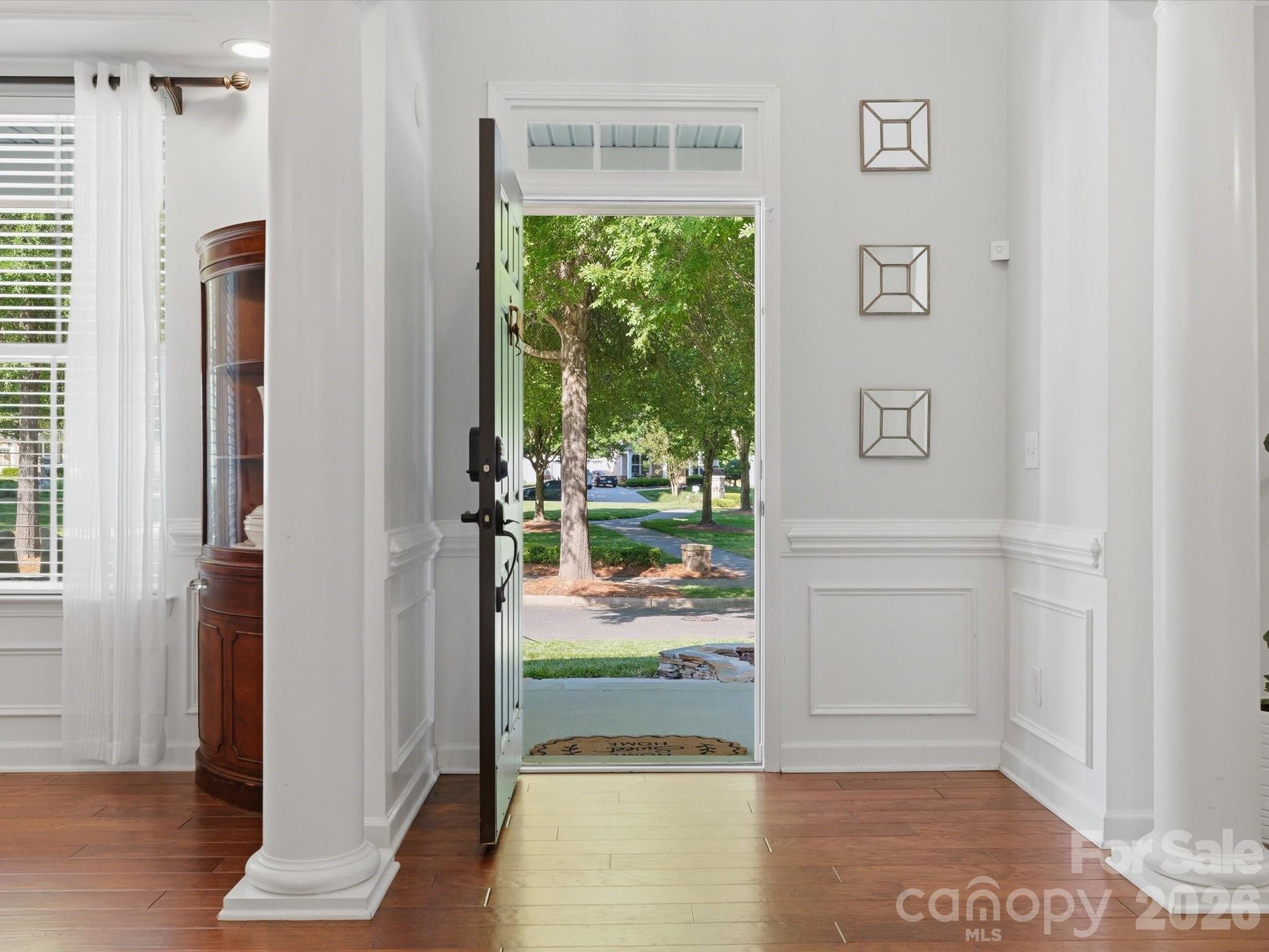 5017 Hedgebrook Lane