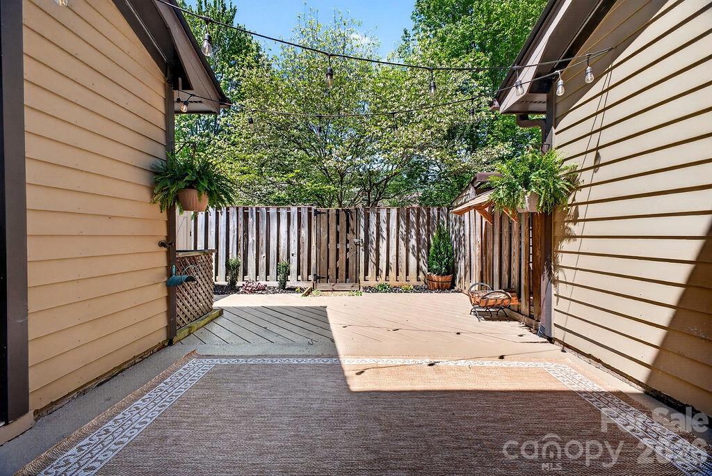 Oak Terrace - Residential