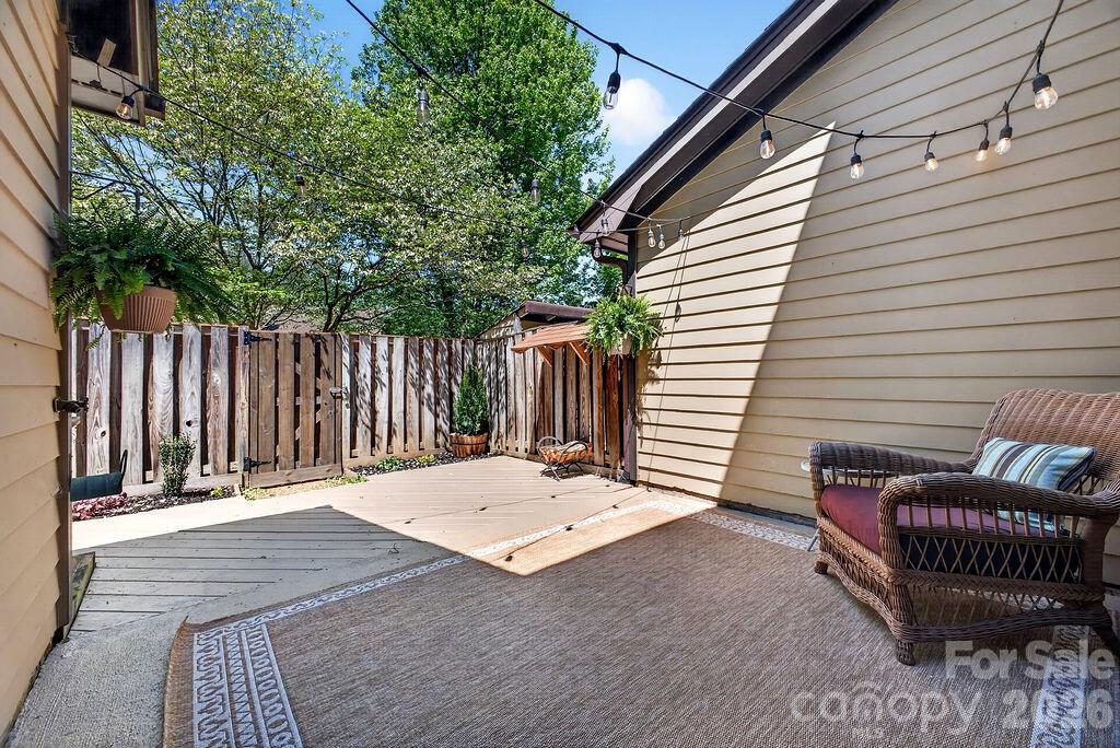 Oak Terrace - Residential