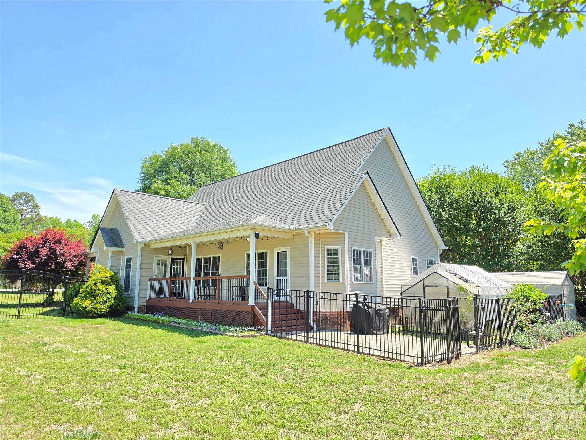 The Hylands - Residential