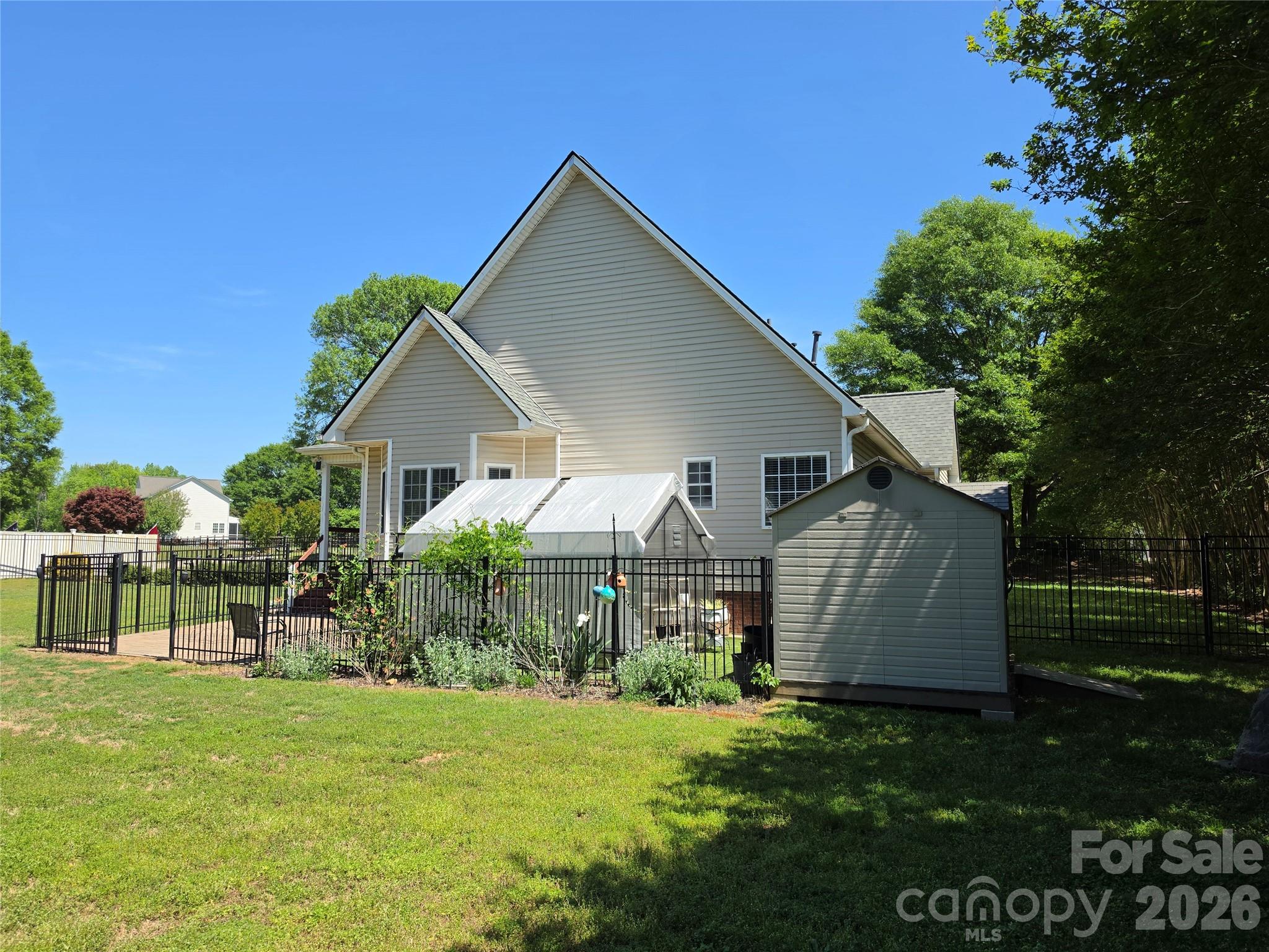 The Hylands - Residential