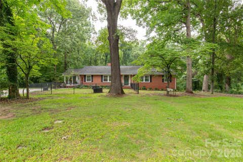 Photo of 938 Forest Drive, Lancaster, SC 29720 (MLS # 4410690)