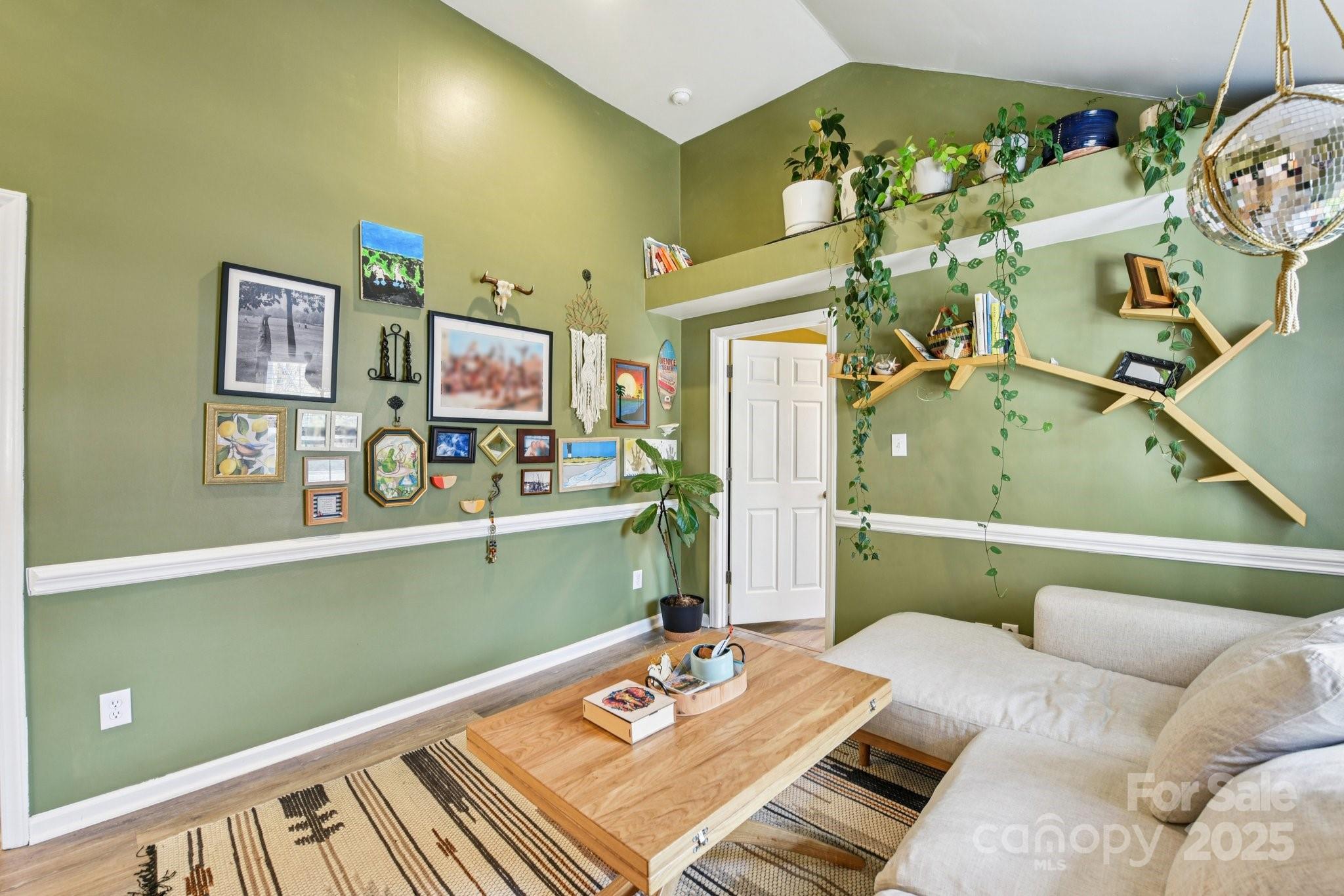 162 N Smallwood Place