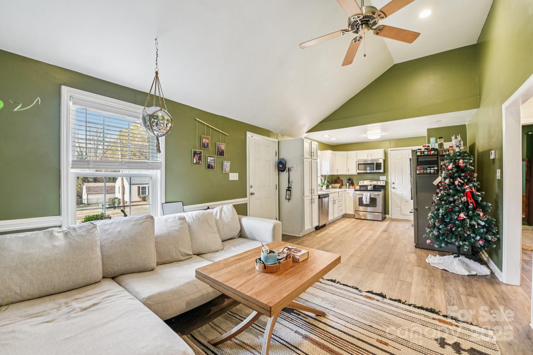 162 N Smallwood Place