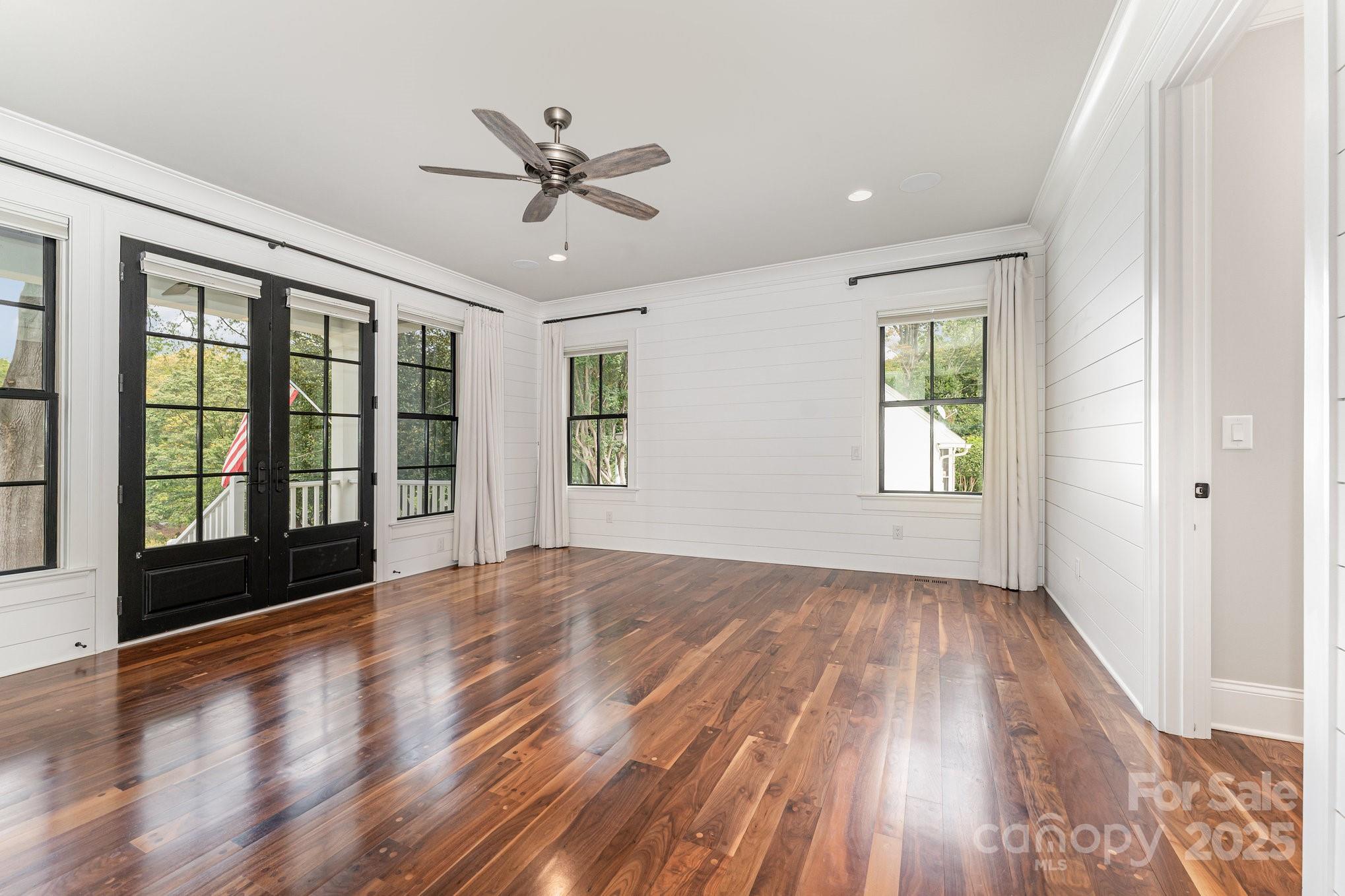 Buena Vista - Residential