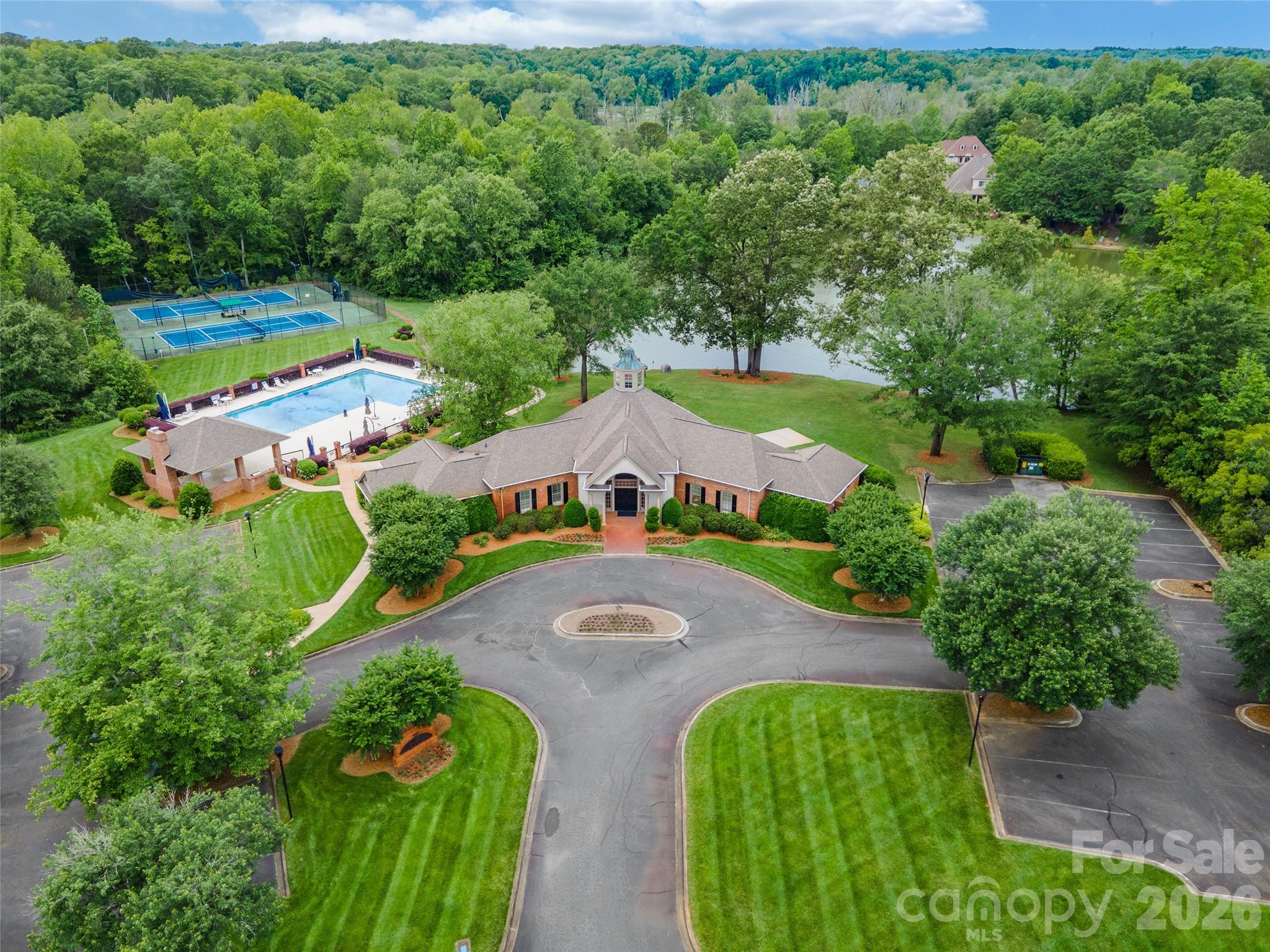 Meadow Lakes II - Residential