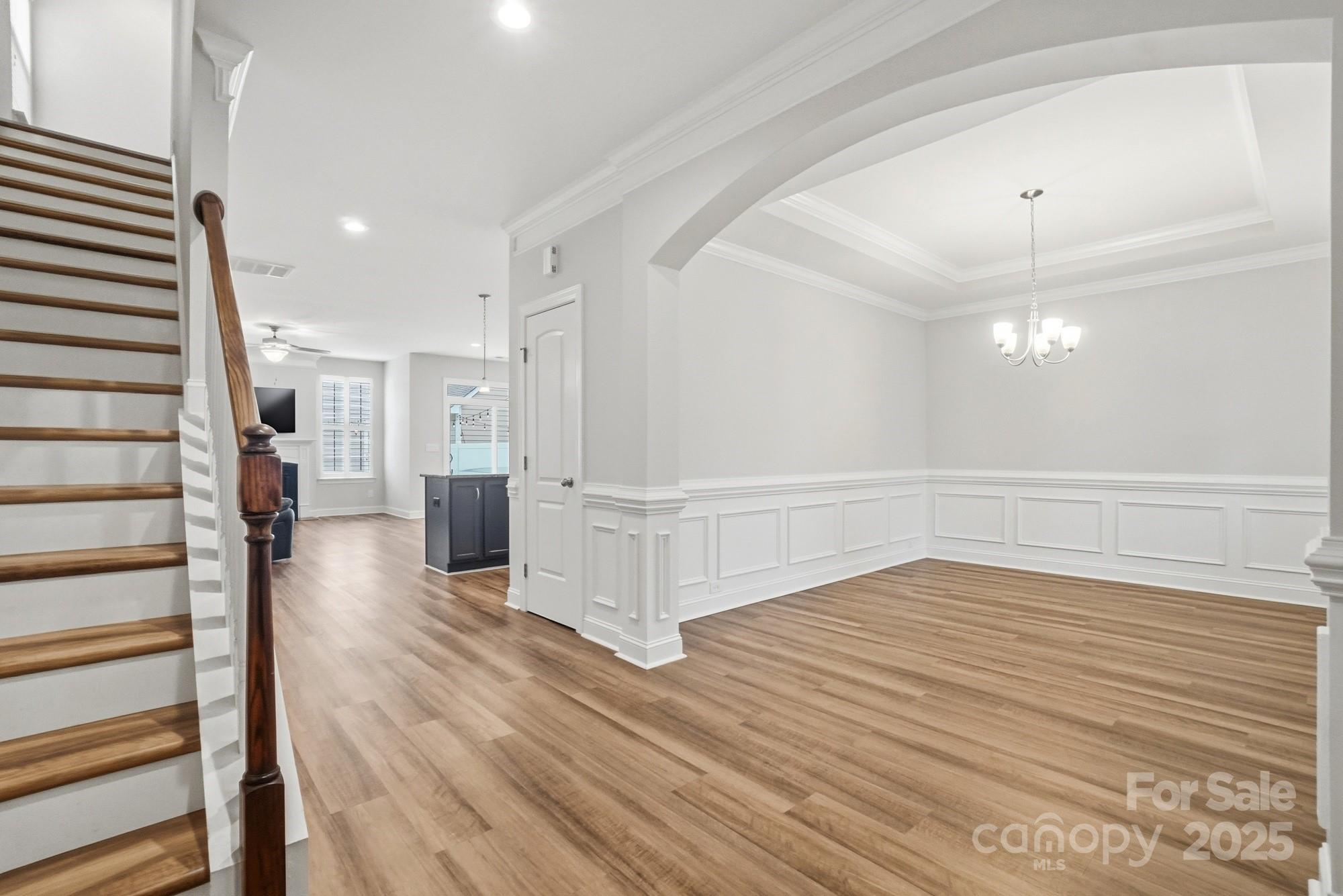 1012 Back Stretch Boulevard