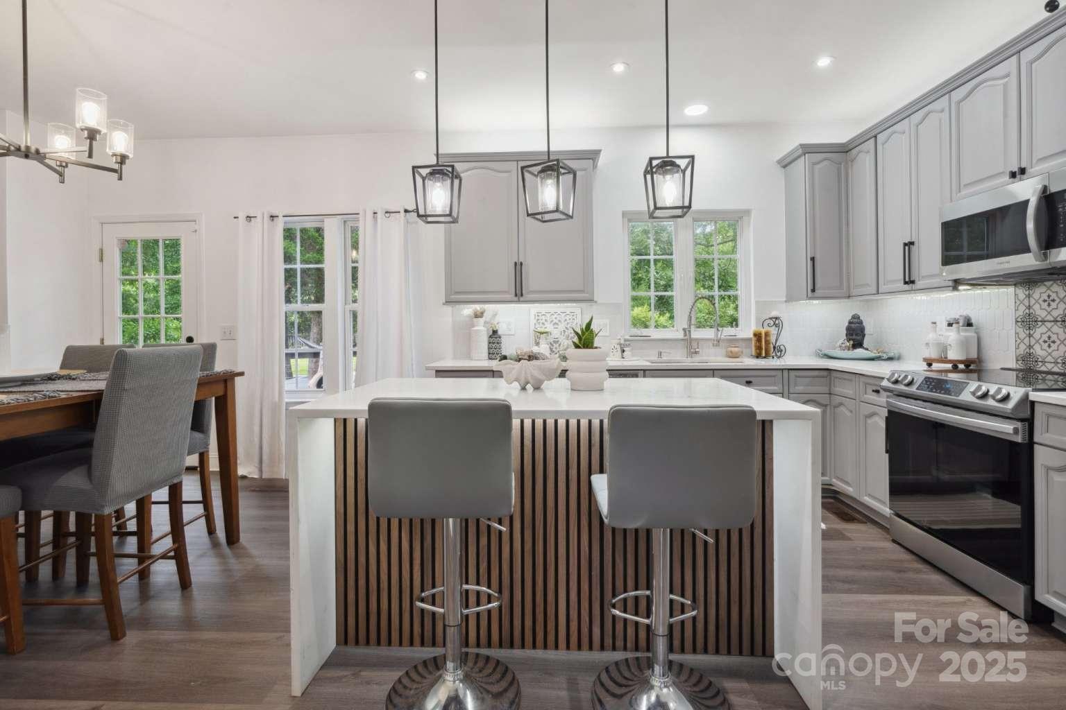 9954 Mitchell Glen Drive