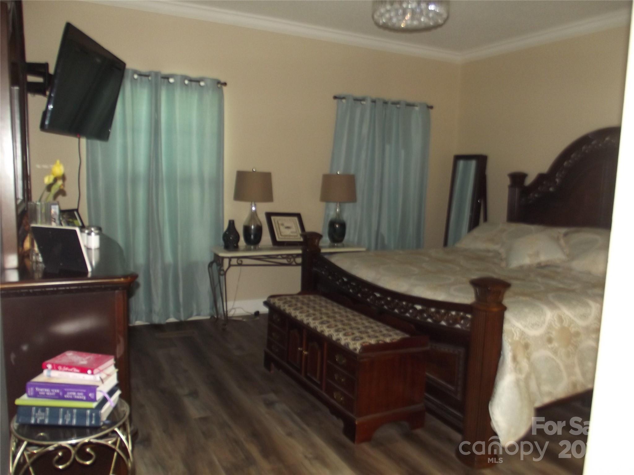 oak Ridge Townhomes - Residential