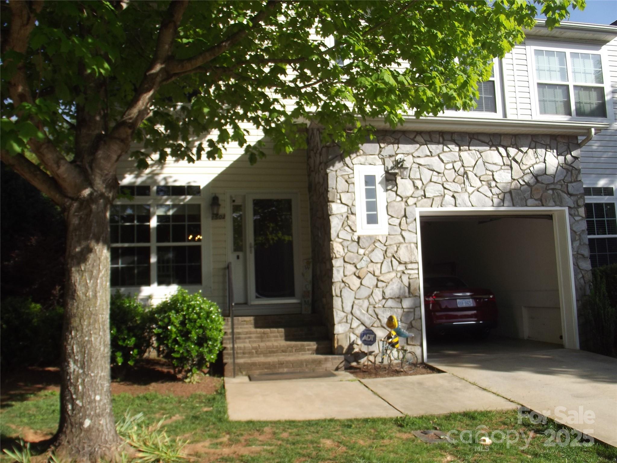 1502 Mulberry Ridge Drive 1