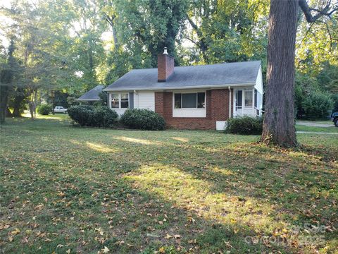 3937 Belcross Drive Charlotte NC 28205
