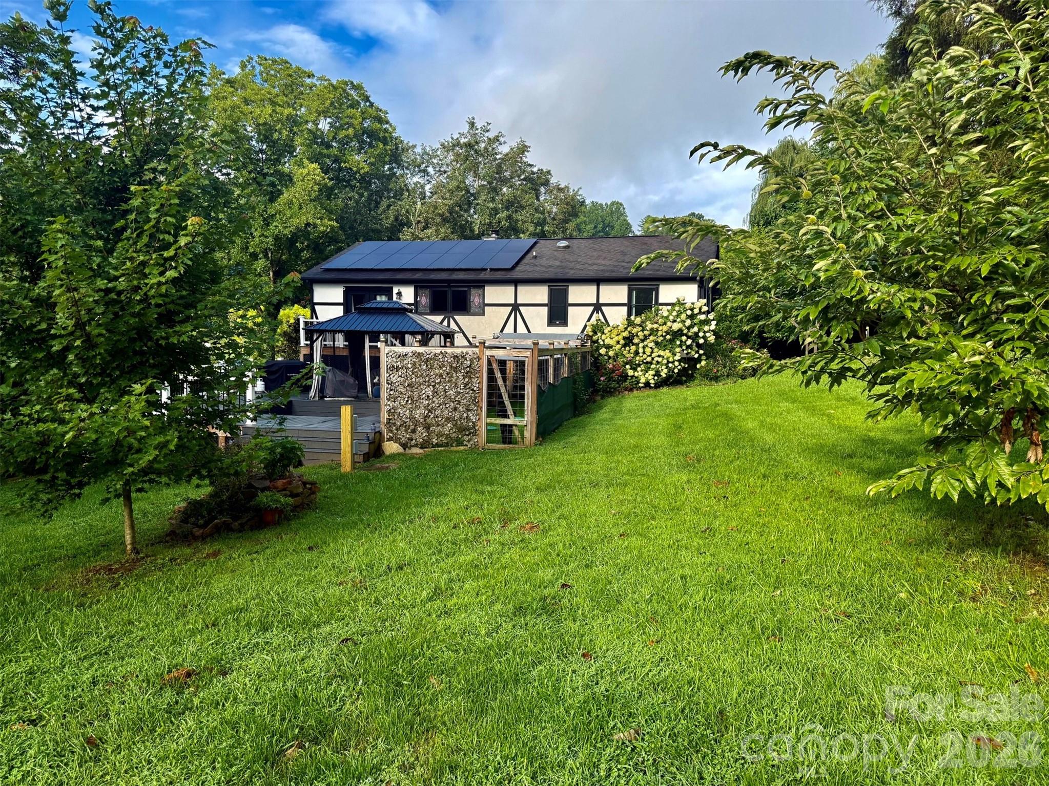 5 Northlake Drive