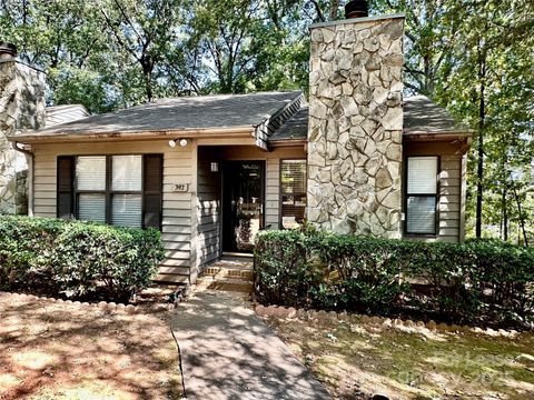 Photo of 810 Beech Drive, Fort Mill, SC 29715 (MLS # 4311777)