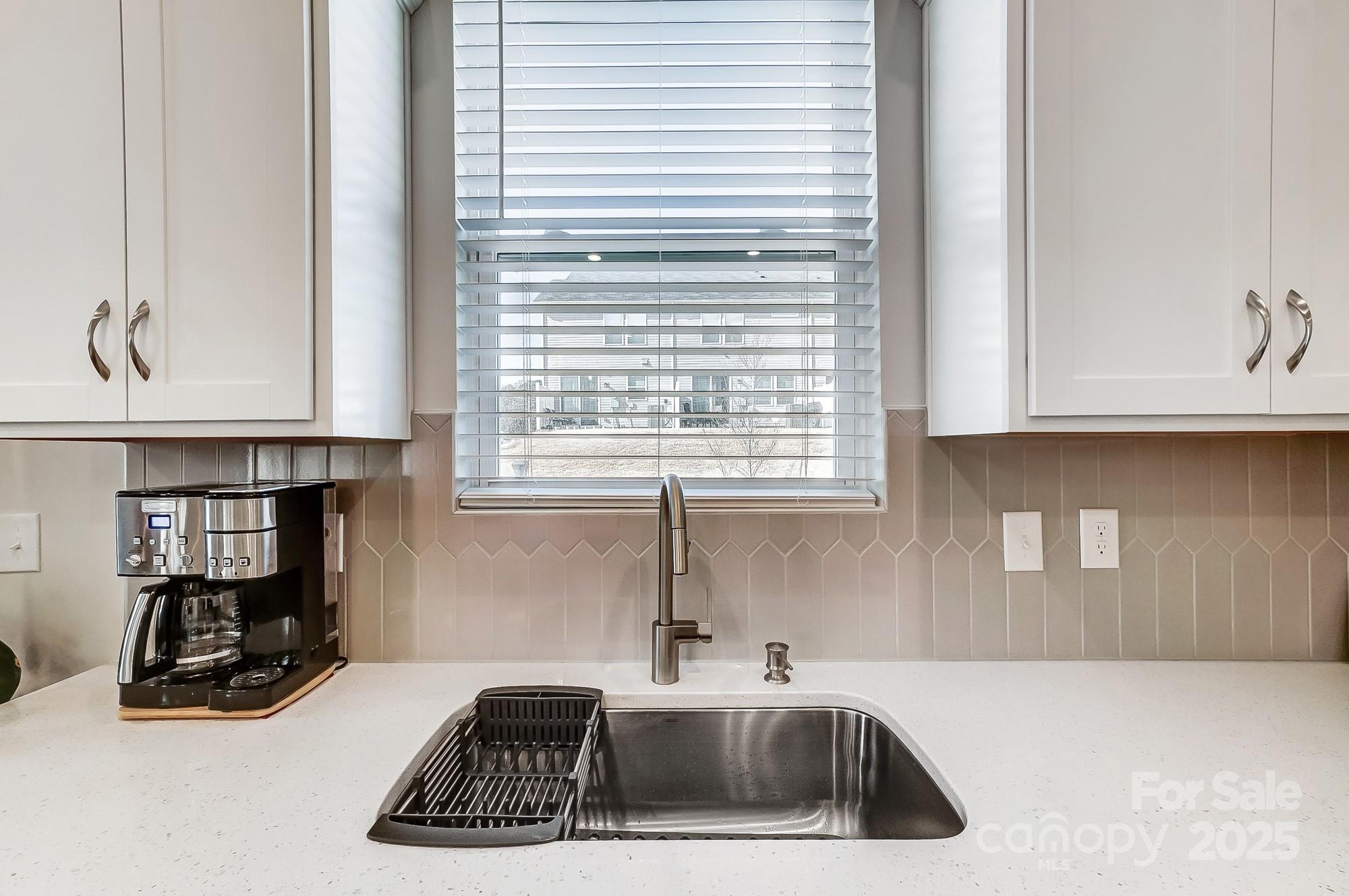 Charlotte, North Carolina 28269, United States, 3 Bedrooms Bedrooms, ,3 BathroomsBathrooms,Residential,Active,18530