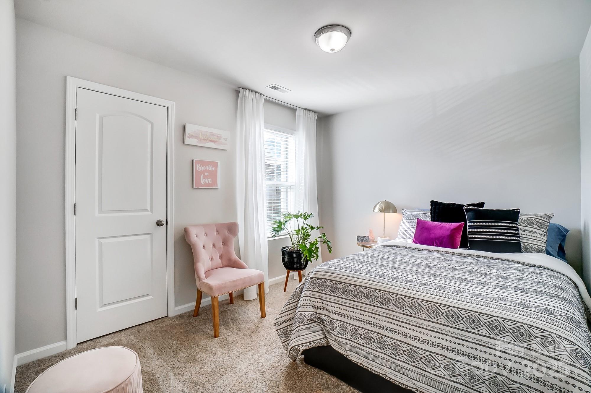 Charlotte, North Carolina 28269, United States, 3 Bedrooms Bedrooms, ,3 BathroomsBathrooms,Residential,Active,18530