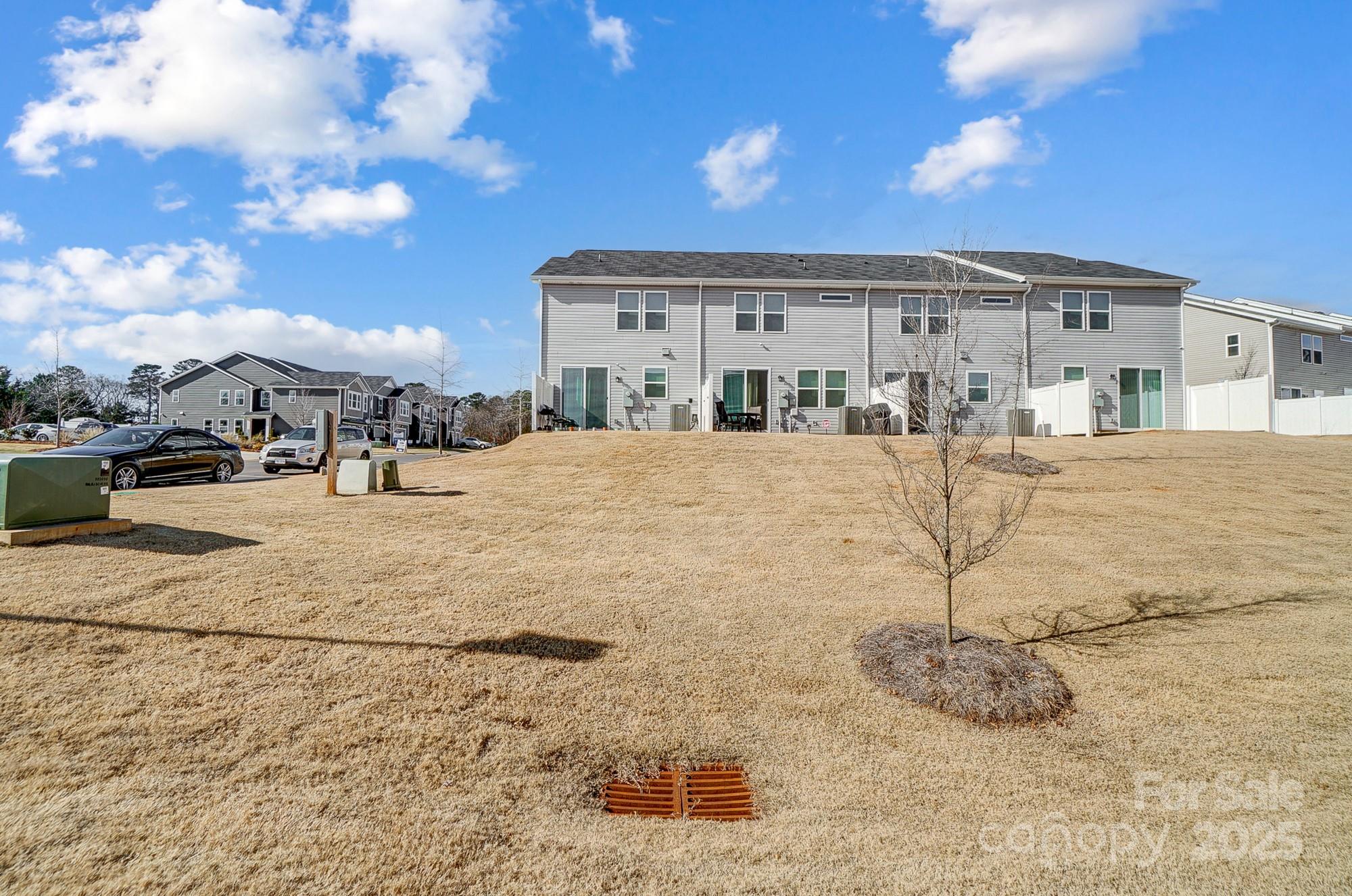 Charlotte, North Carolina 28269, United States, 3 Bedrooms Bedrooms, ,3 BathroomsBathrooms,Residential,Active,18530