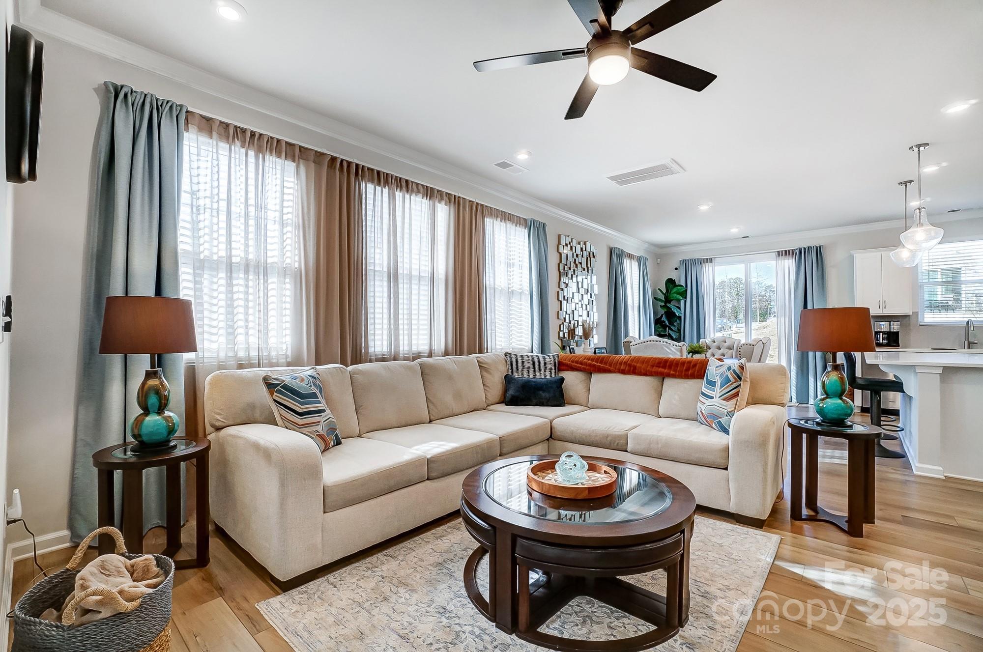 Charlotte, North Carolina 28269, United States, 3 Bedrooms Bedrooms, ,3 BathroomsBathrooms,Residential,Active,18530