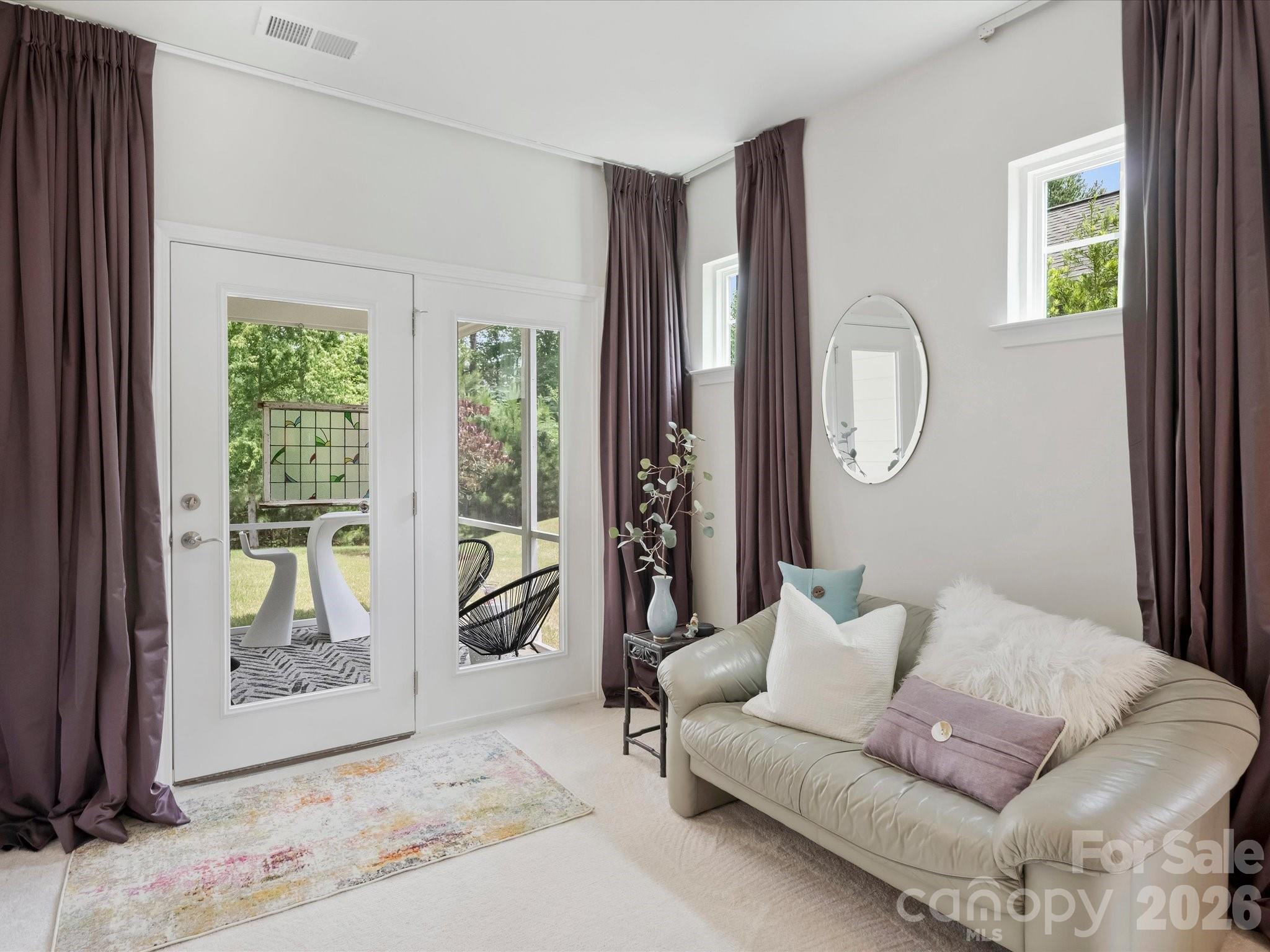 Imagery on Mtn Island - Residential