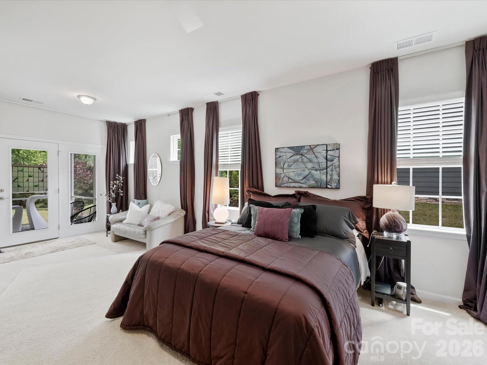 Imagery on Mtn Island - Residential