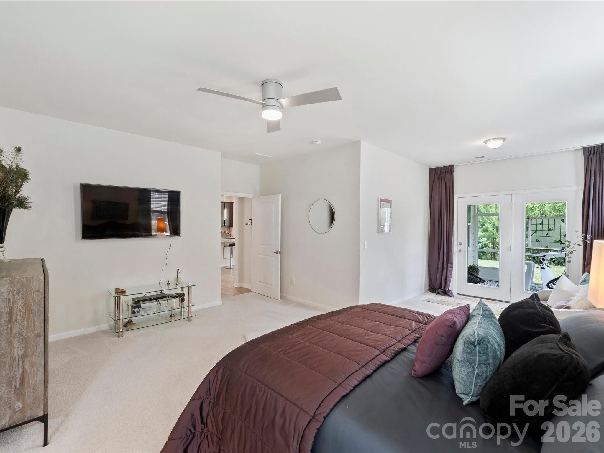 Imagery on Mtn Island - Residential