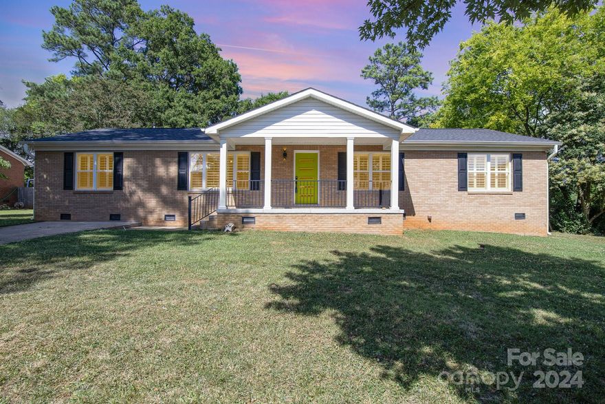 Don't miss out on this recently renovated gem! This 2-bedroom, 2 bathroom home has a vibrant ambiance with bright paint throughout. Perfect for entertaining, the kitchen features a large island and stylish backsplash. This home has an open floor plan that includes a cozy fireplace. The master bath is a retreat with a spacious walk-in shower and double sinks. Enjoy a large sunroom ideal for relaxation or hosting guests. Outside, a fenced-in backyard with a sizable patio makes this home complete.