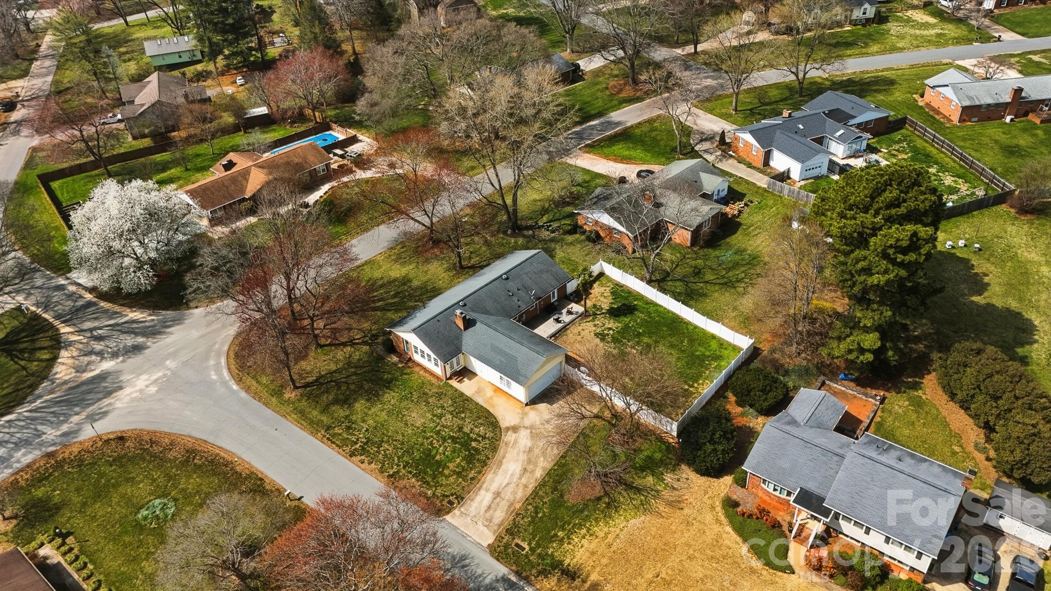 Olde Well South - Residential