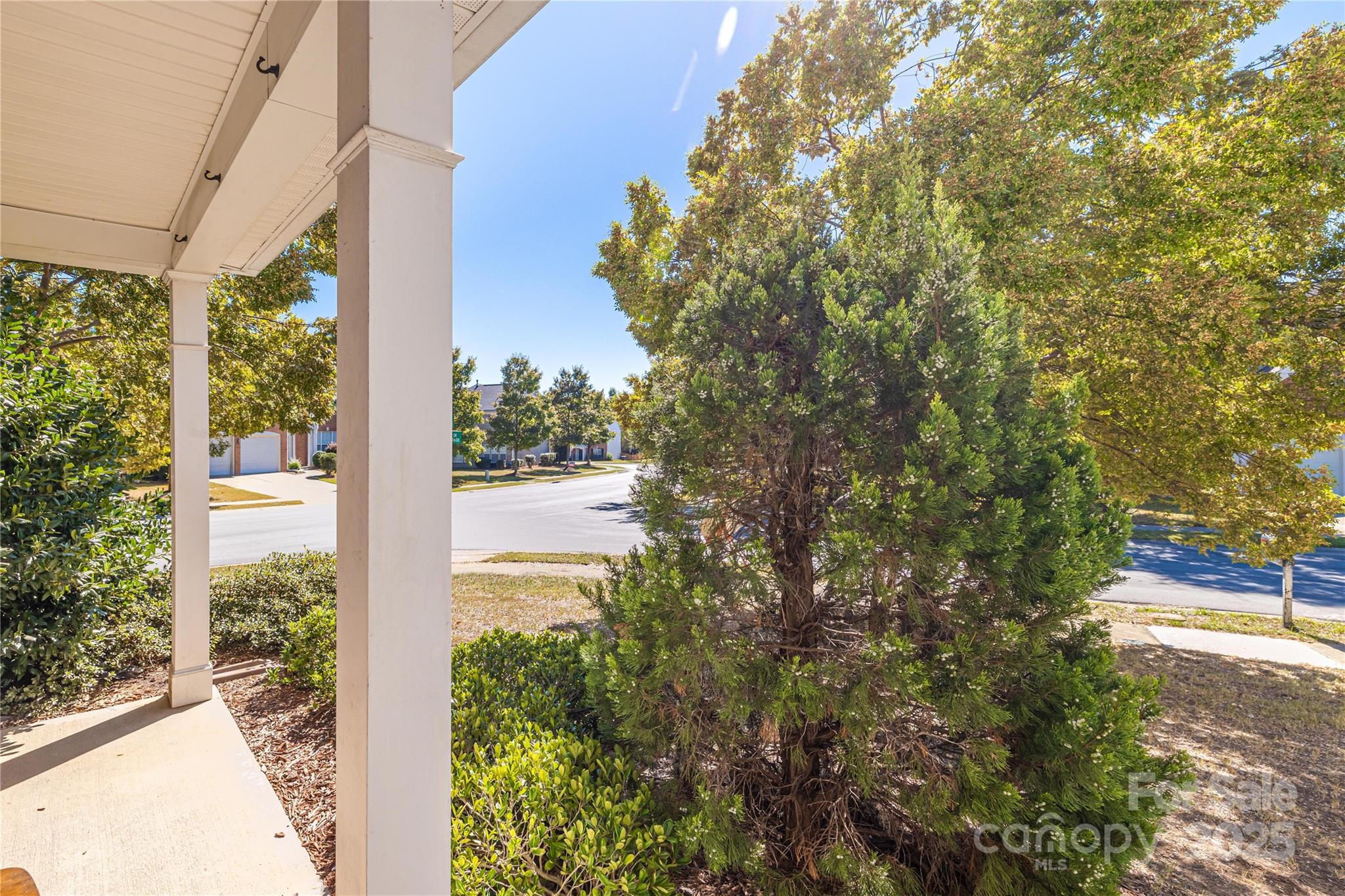 2802 Azalea Hills Drive