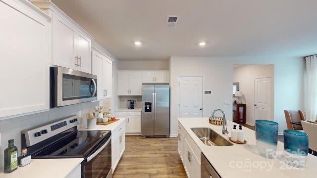 1101 37th Avenue Lane NE