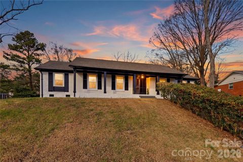 7301 Marlbrook Drive Charlotte NC 28212