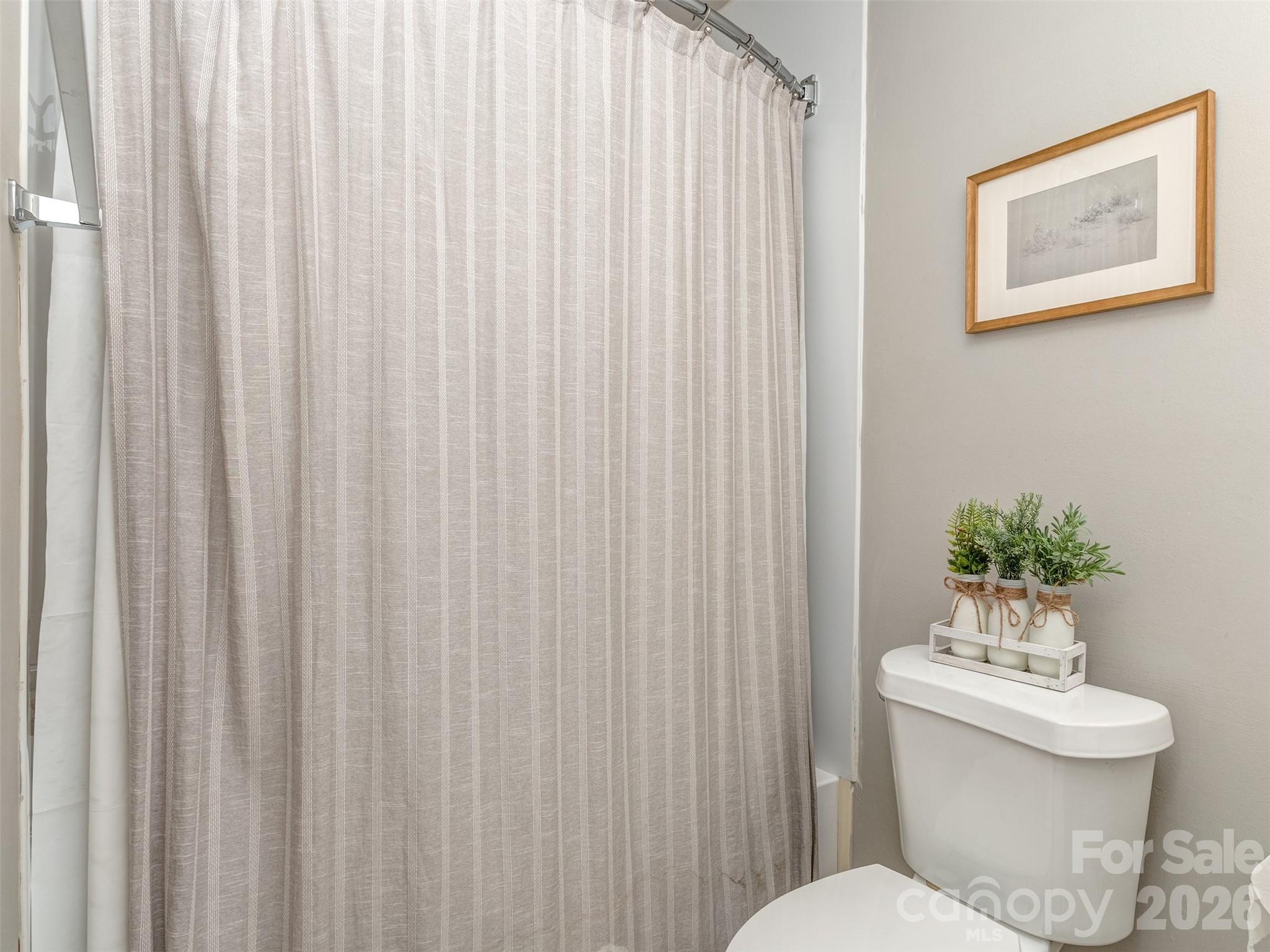 Davis Lake - Residential