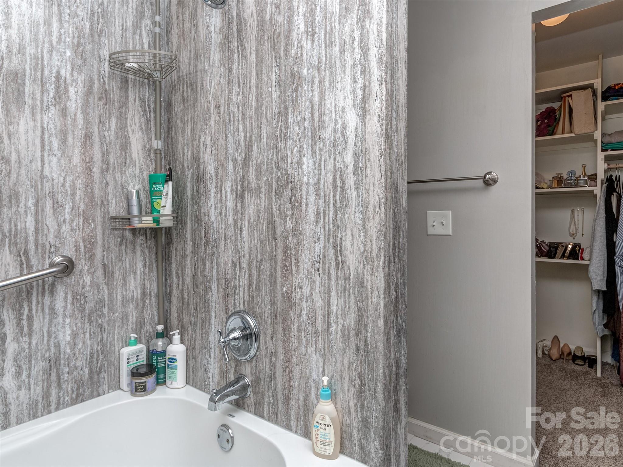 Davis Lake - Residential