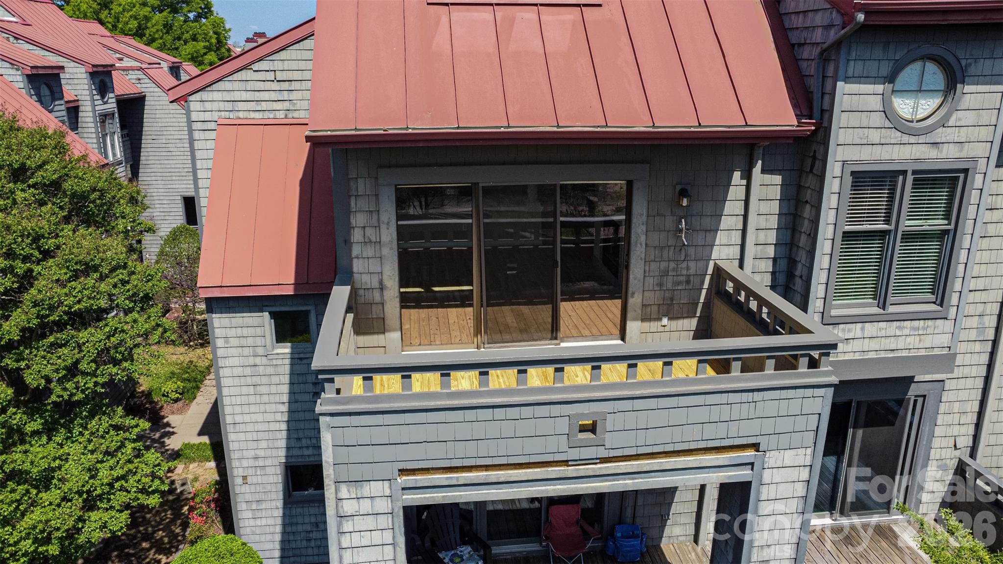 Lakeshore Village - Residential