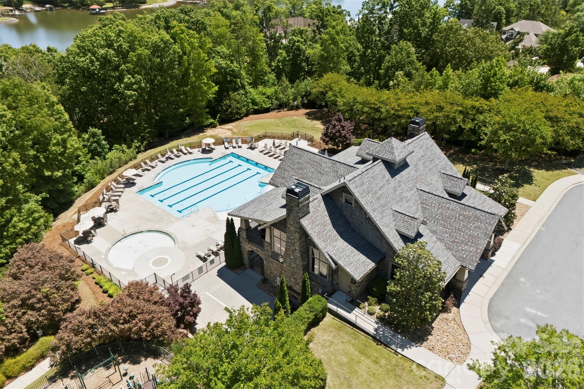 The Pinnacle At Handsmill - Residential