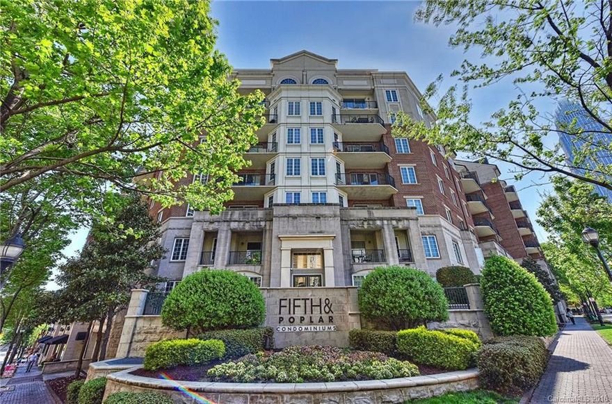 Great unit in historical fourth ward. 2BR/1 BTH- custom closets- KT with granite tops, SS appliances, refrigerator, washer & dryer included. Interior just repainted. Unit comes with 3 on-site storage units. (L-25,L-26, L-27) One parking spot (#60) 24 hour concierge. Fantastic stone balcony overlooking inner courtyard and pool. Warranty included.