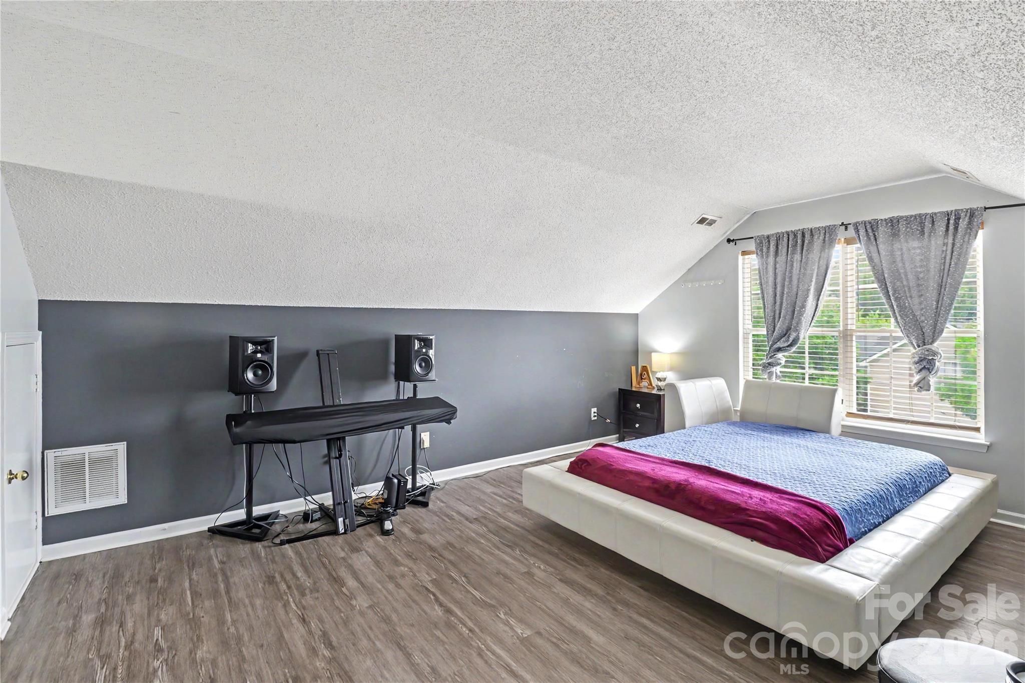 Walnut Creek - Residential