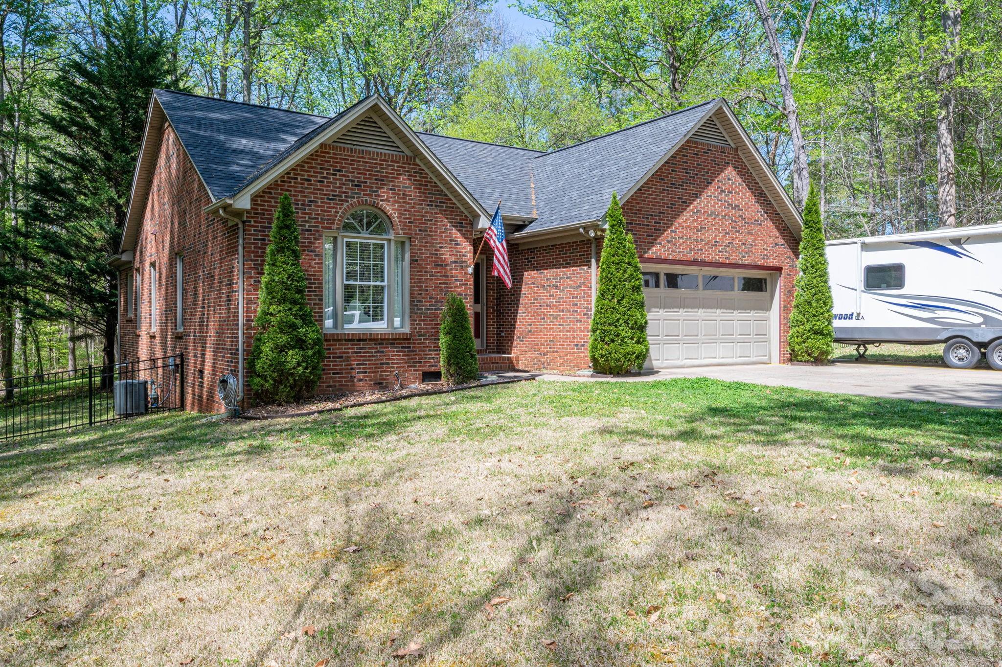 335 Cape Breton Trail