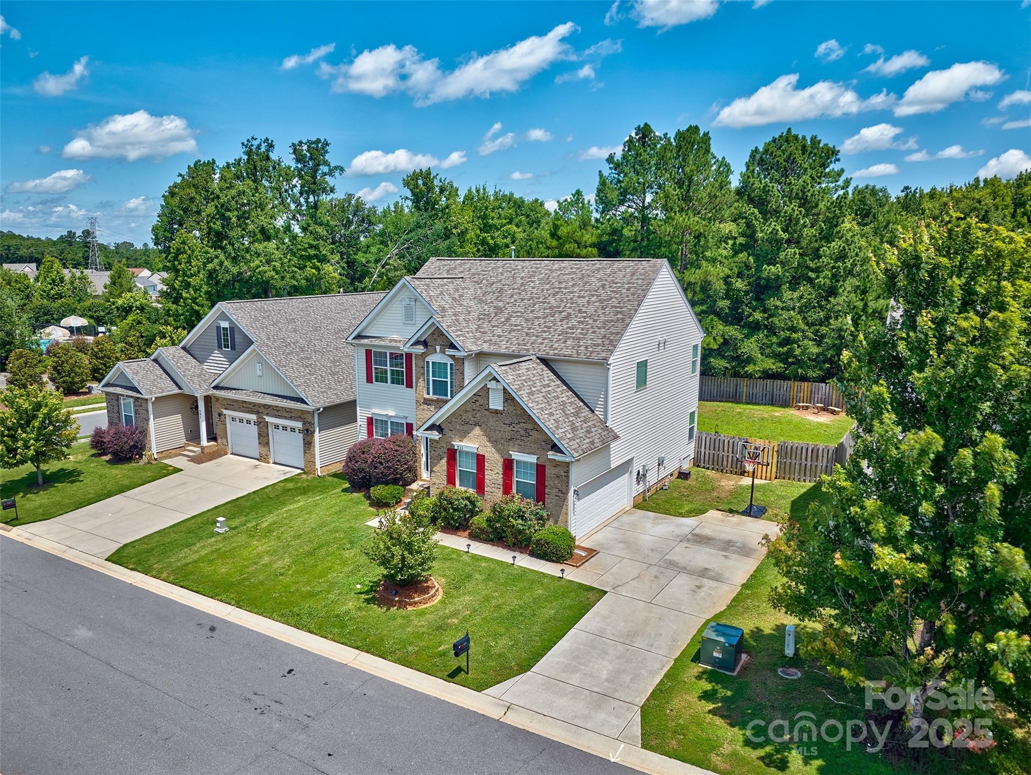 511 Rough Hewn Lane