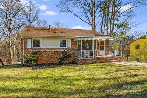 Photo of 7 Crestland Road, Asheville, NC 28803 (MLS # 4327481)