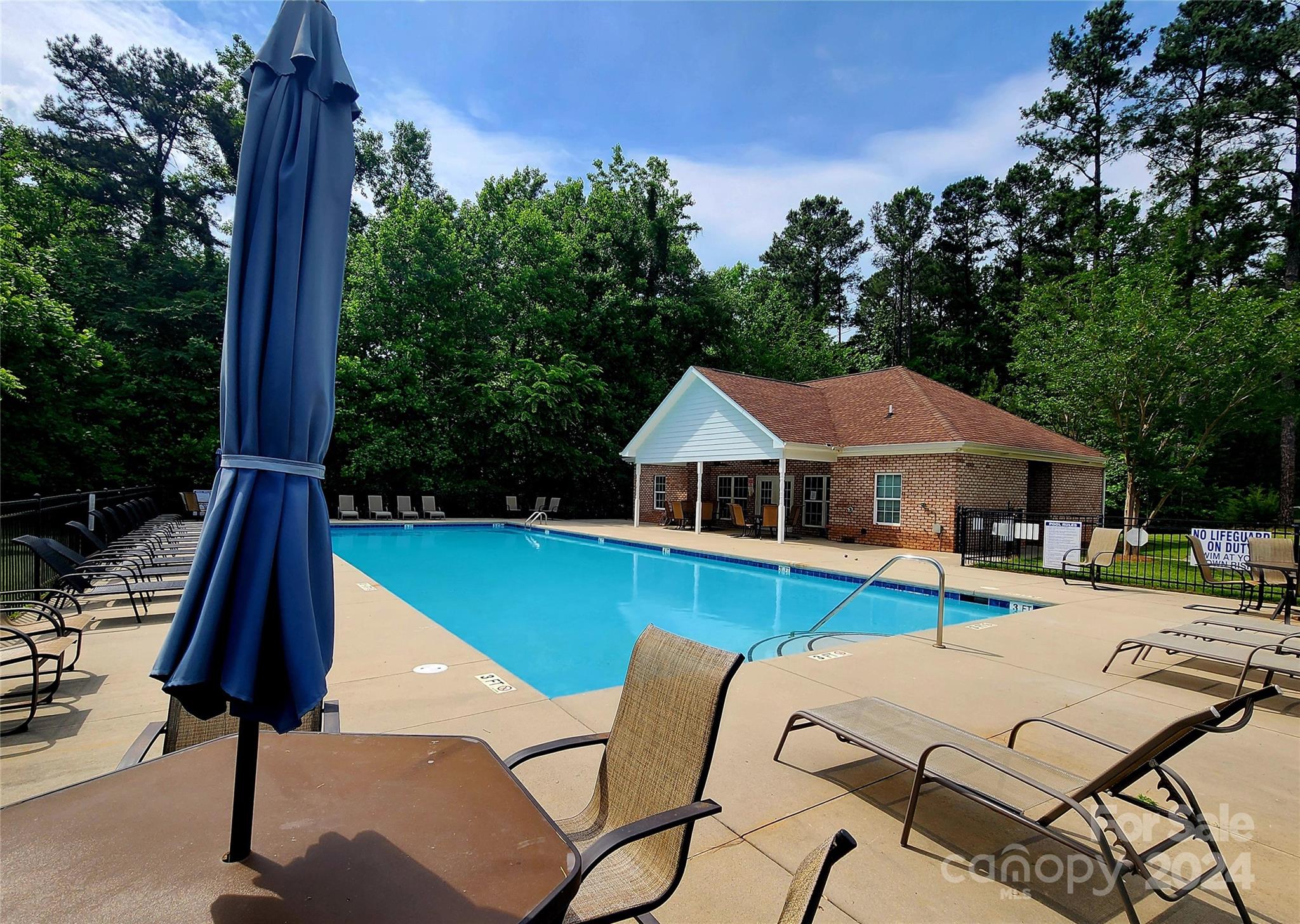 The Retreat At Sunset Ridge - Residential