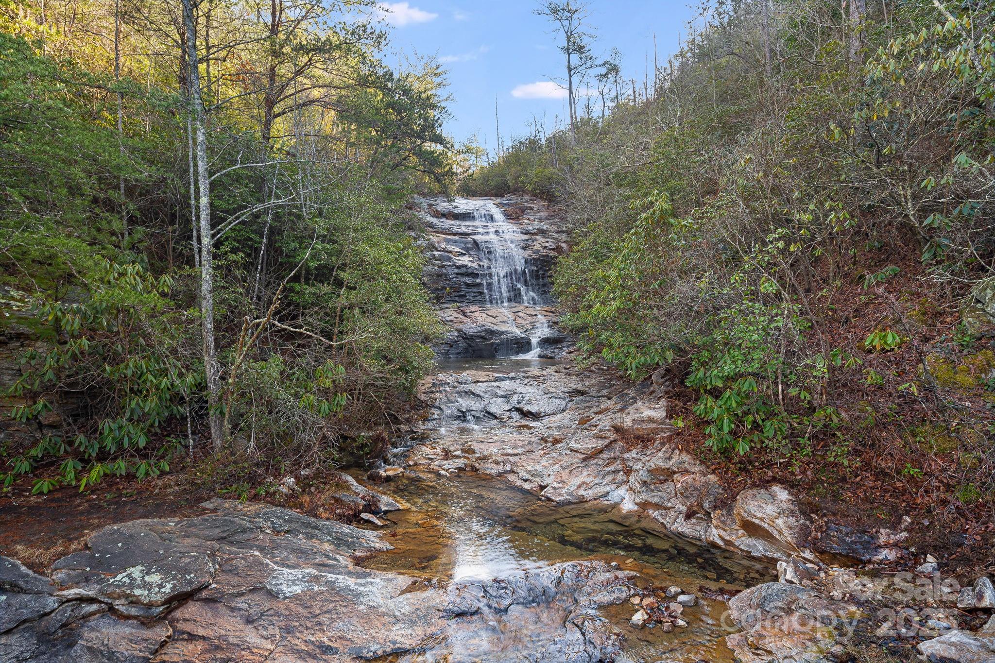 000 Fox Ridge Trail 17