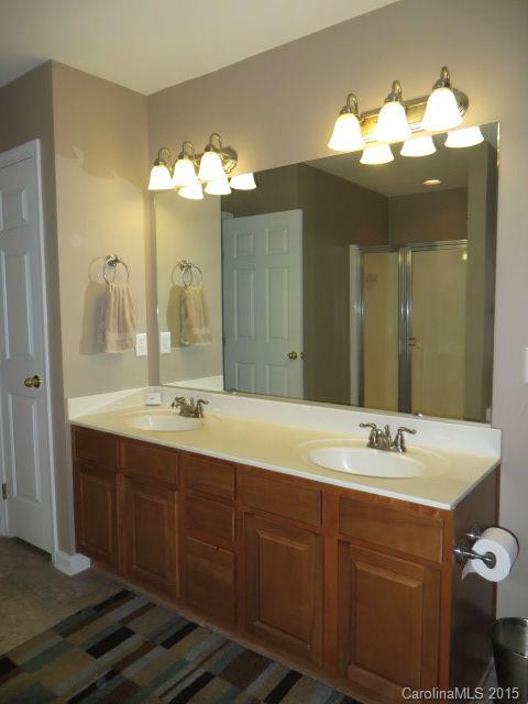 Autumn Cove At Lake Wylie - Residential
