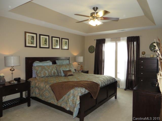 Autumn Cove At Lake Wylie - Residential