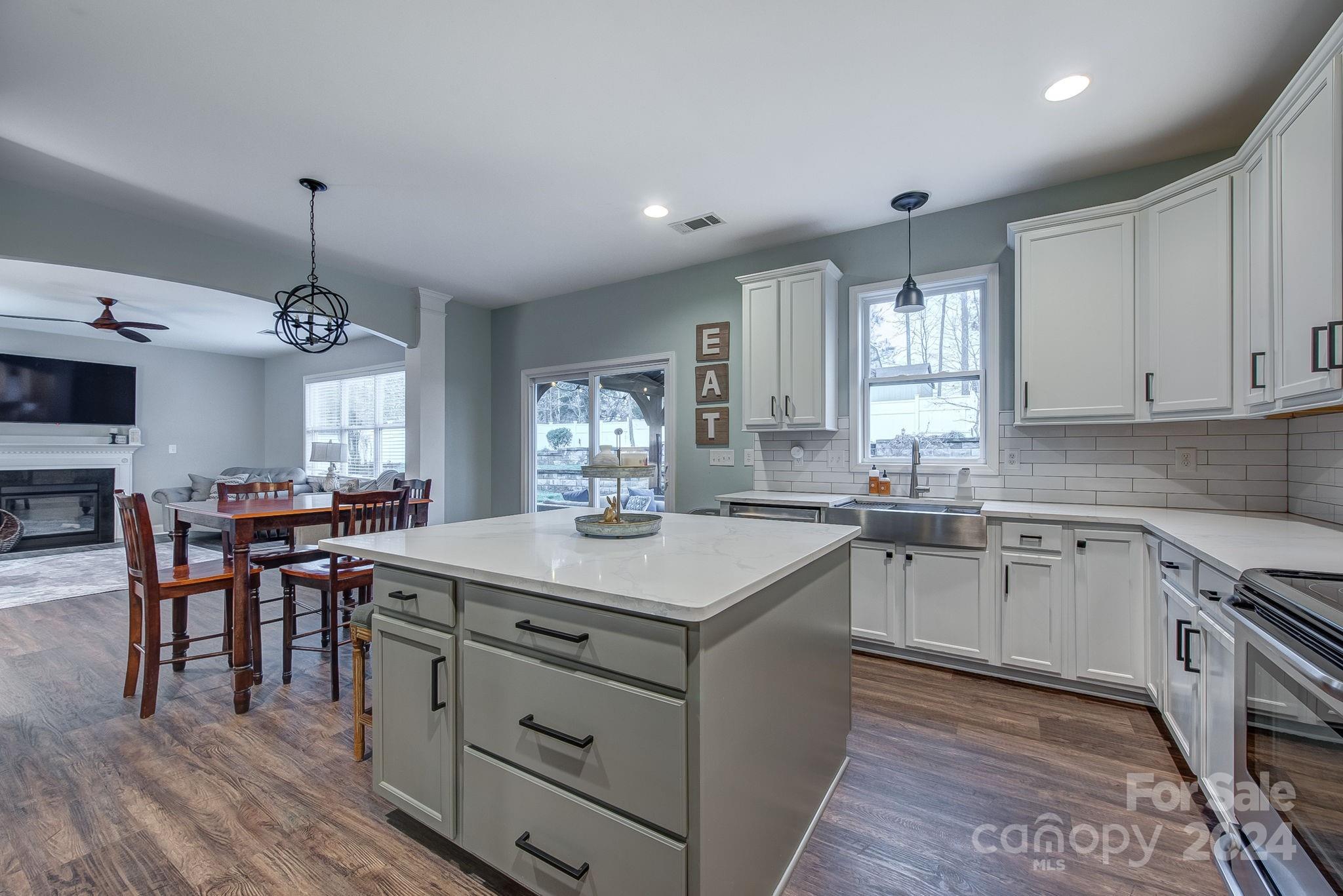 Somerset at Autumn Cove - Residential