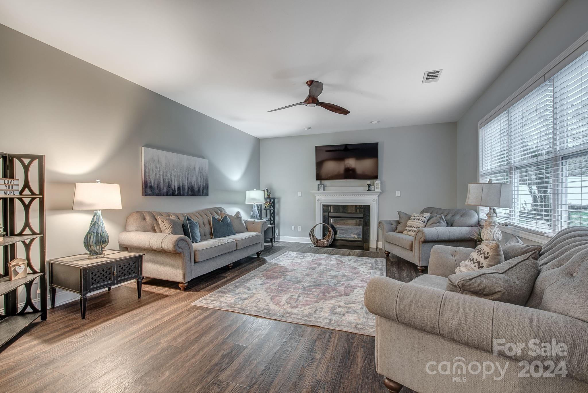 Somerset at Autumn Cove - Residential